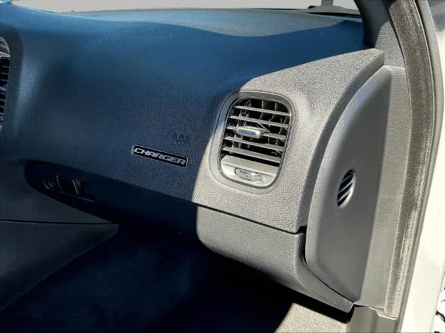 Dodge Charger photo 27