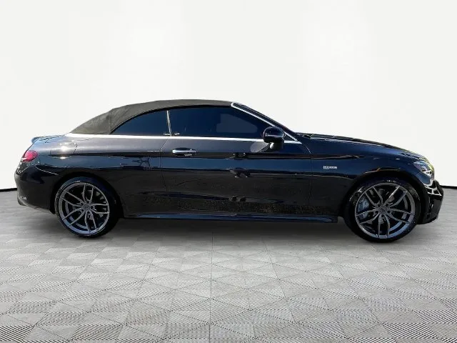 Mercedes-Benz C-Class photo 8