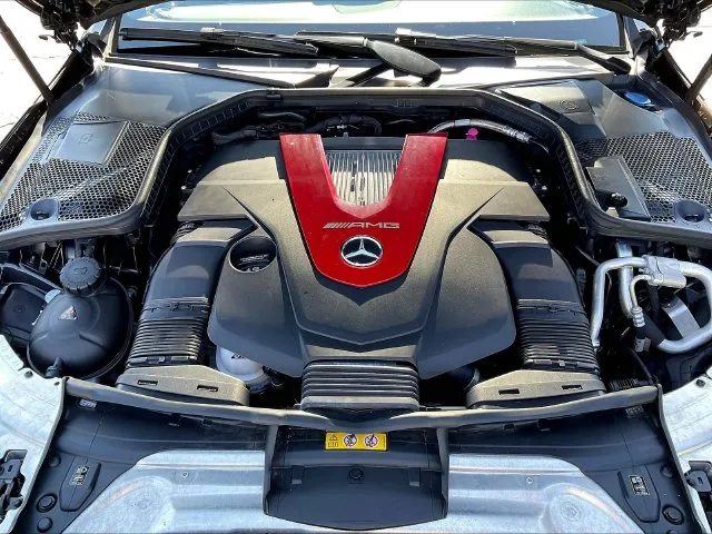 Mercedes-Benz C-Class photo 29