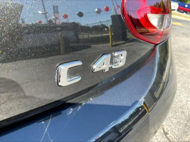 Mercedes-Benz C-Class photo 24
