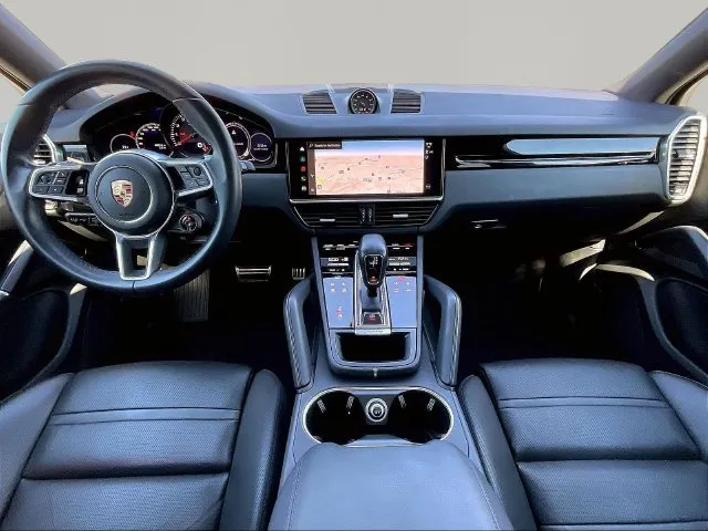 Porsche Cayenne photo 9