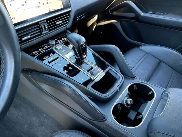 Porsche Cayenne photo 19