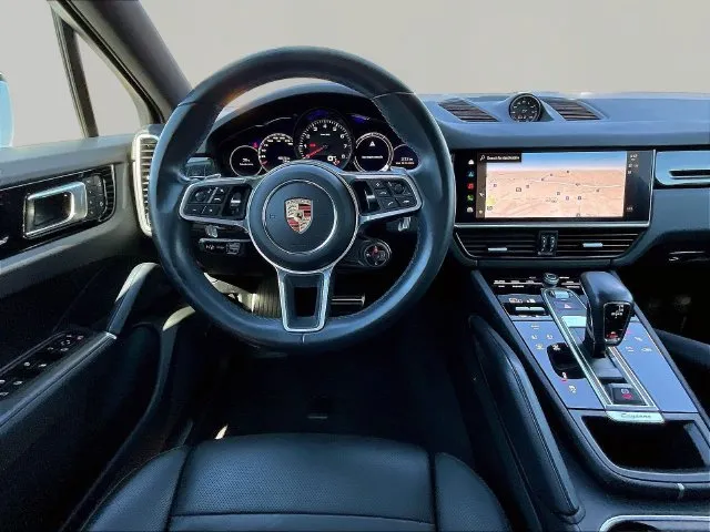 Porsche Cayenne photo 10