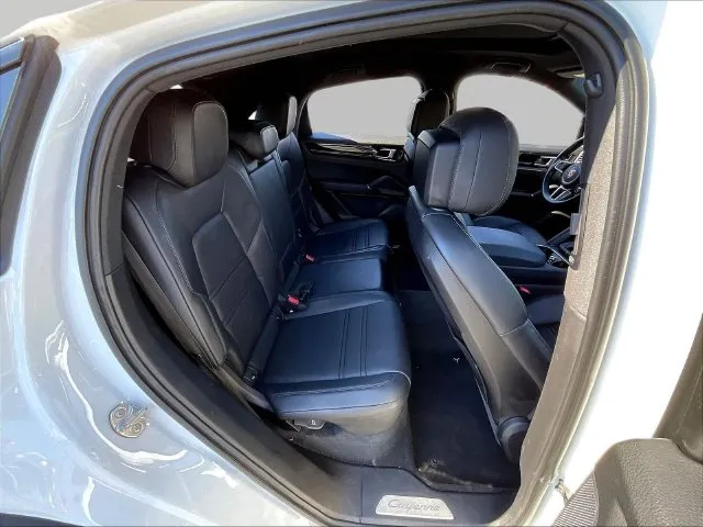 Porsche Cayenne photo 26
