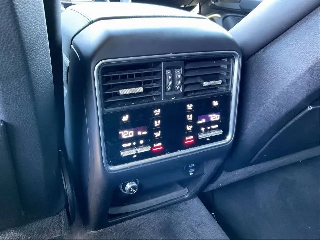 Porsche Cayenne photo 12