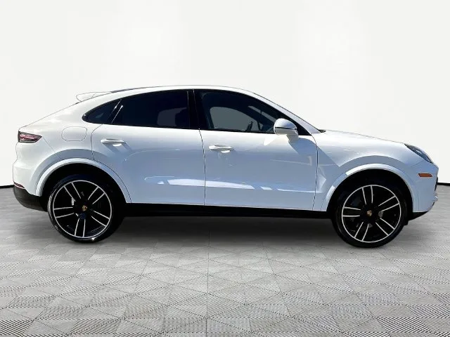 Porsche Cayenne photo 8