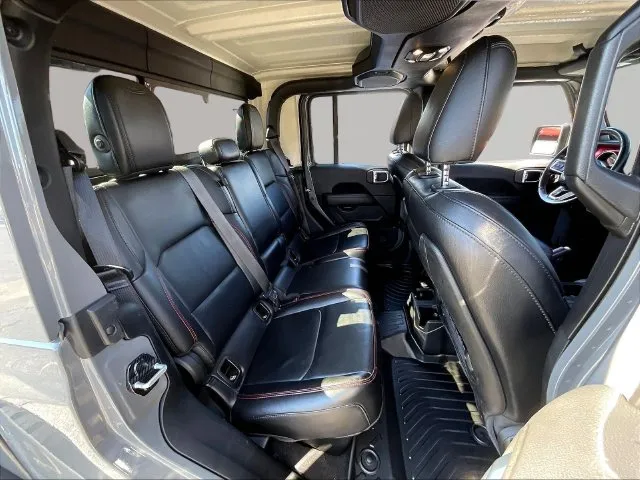 Jeep Gladiator photo 28