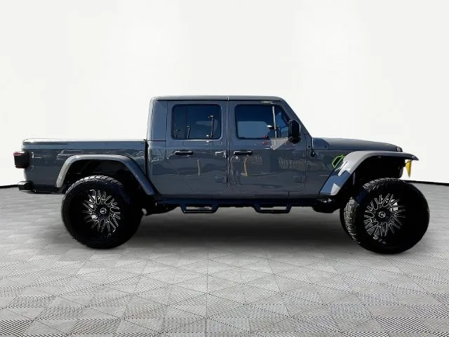 Jeep Gladiator photo 8