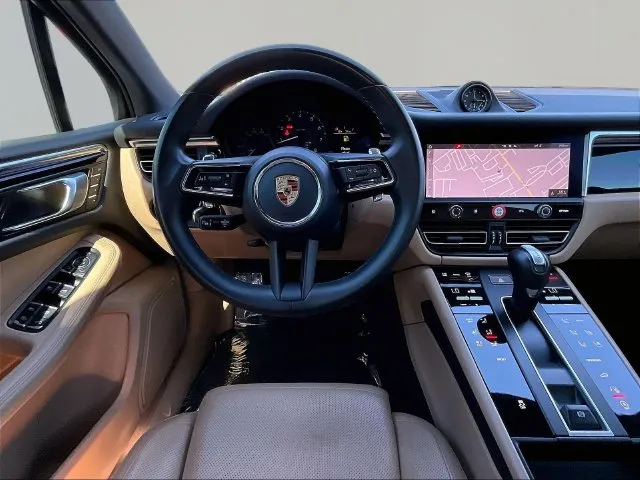 Porsche Macan photo 10