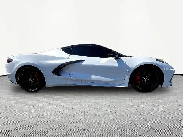 Chevrolet Corvette photo 8