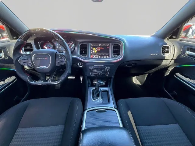 Dodge Charger photo 9