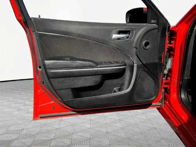 Dodge Charger photo 22