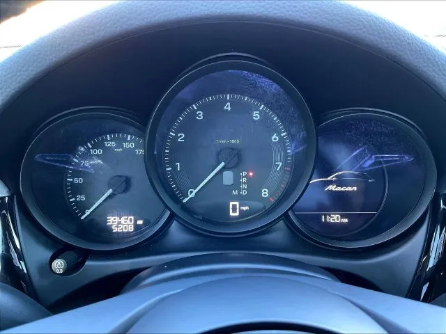 Porsche Macan photo 14