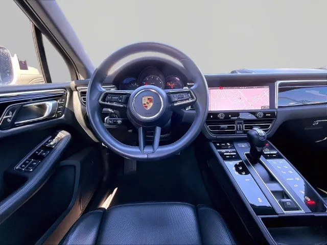 Porsche Macan photo 10