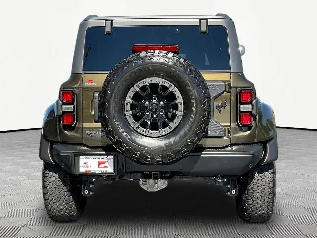 Ford Bronco photo 6