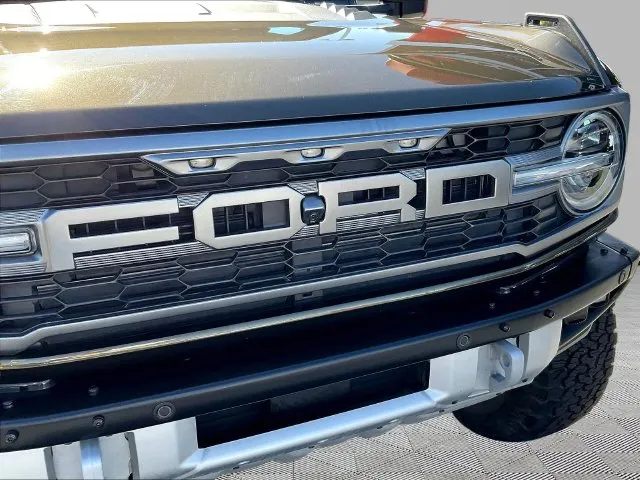 Ford Bronco photo 34