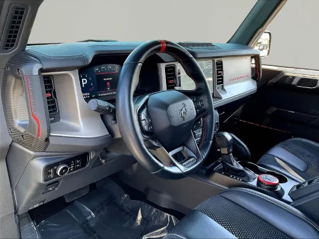 Ford Bronco photo 19