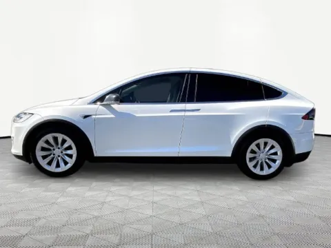 More photos of 2019 Tesla Model X 100D at Gravity Autos Marietta, GA