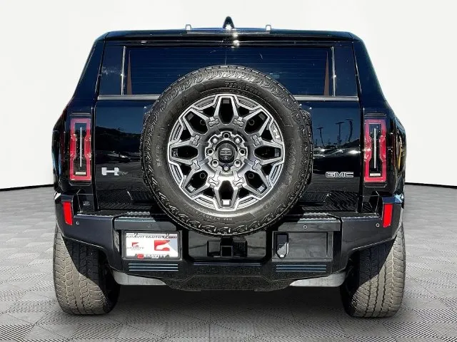GMC Hummer EV SUV photo 6