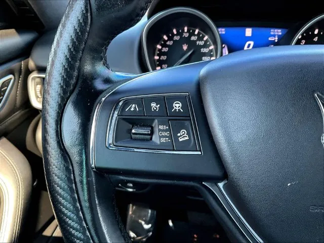 Maserati Levante photo 13