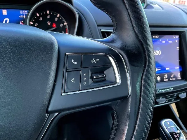 Maserati Levante photo 14