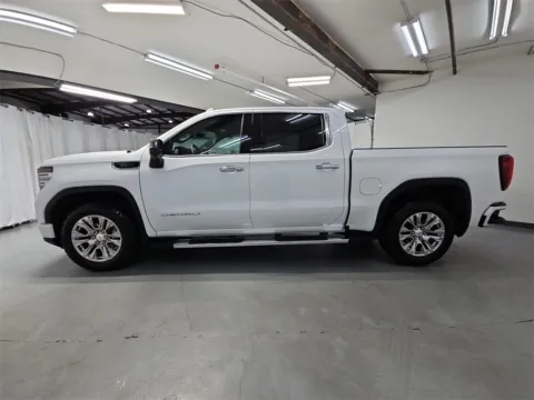 More photos of 2023 GMC Sierra 1500 Denali at Gravity Autos Marietta, GA