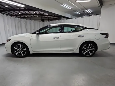 More photos of 2019 Nissan Maxima 3.5 SL at Gravity Autos Marietta, GA