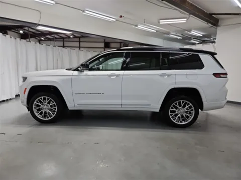 More photos of 2022 Jeep Grand Cherokee L Summit at Gravity Autos Marietta, GA