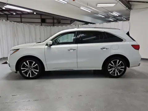 More photos of 2020 Acura MDX Advance at Gravity Autos Marietta, GA