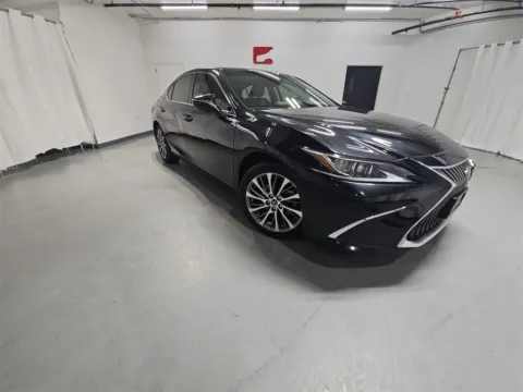 Photos of 2021 Lexus ES 300h for sale in Marietta, GA at Gravity Autos Marietta