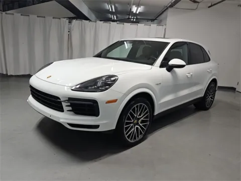 More photos of 2021 Porsche Cayenne E-Hybrid at Gravity Autos Marietta, GA
