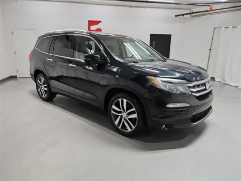 Photos of 2016 Honda Pilot Touring for sale in Marietta, GA at Gravity Autos Marietta