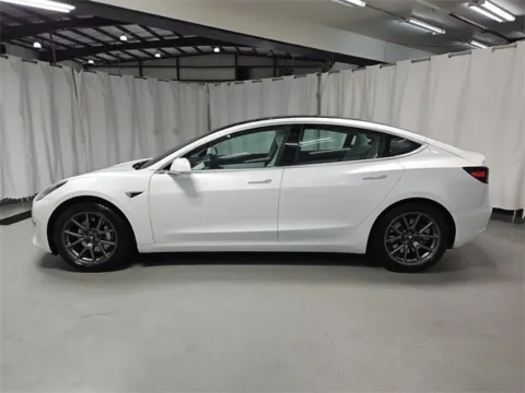 More photos of 2020 Tesla Model 3 at Gravity Autos Marietta, GA