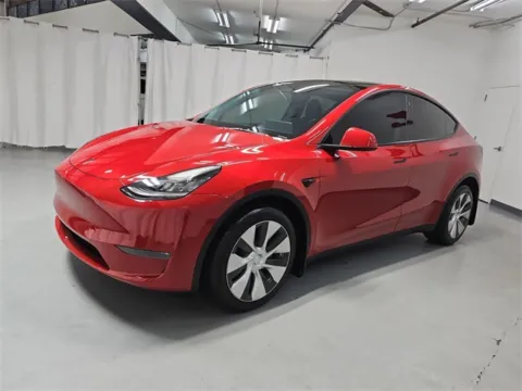 More photos of 2023 Tesla Model Y Long Range at Gravity Autos Marietta, GA