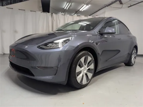 More photos of 2023 Tesla Model Y Long Range at Gravity Autos Marietta, GA