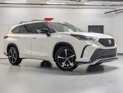 Photos of 2021 Toyota Highlander XSE for sale in Marietta, GA at Gravity Autos Marietta