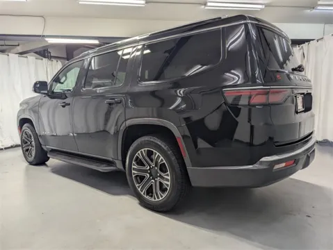 More photos of 2022 Jeep Wagoneer Series III at Gravity Autos Marietta, GA