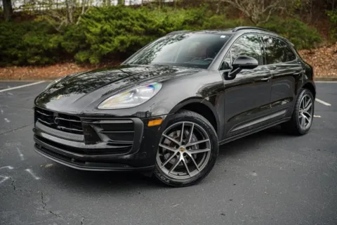 Black 2023 Porsche Macan T for sale in Duluth, GA