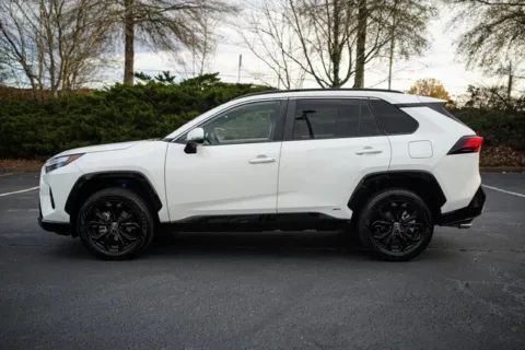More photos of 2022 Toyota RAV4 Hybrid SE at Gravity Autos Duluth, GA