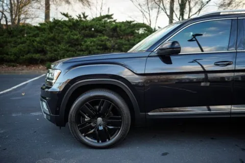 More photos of 2019 Volkswagen Atlas SEL Premium at Gravity Autos Duluth, GA