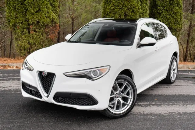 2021 Alfa Romeo Stelvio Ti's photo