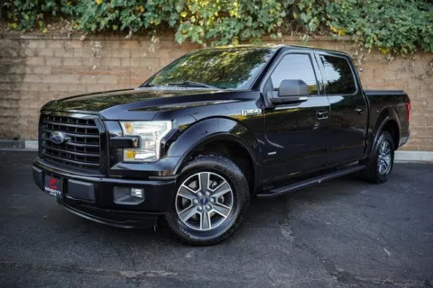 Black 2016 Ford F-150 XLT for sale in Duluth, GA