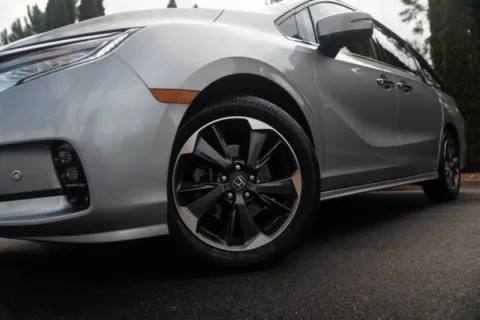 More photos of 2023 Honda Odyssey Elite at Gravity Autos Duluth, GA