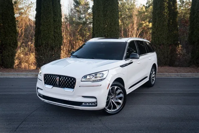 White 2022 Lincoln Aviator Plug-In Hybrid Grand Touring for sale in Duluth, GA