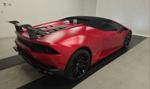 Another view of 2017 Lamborghini Huracan LP610-4S for sale in Duluth, GA at Gravity Autos Duluth