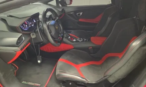 More photos of 2017 Lamborghini Huracan LP610-4S at Gravity Autos Duluth, GA