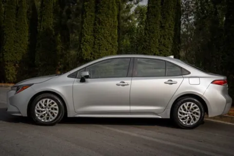 More photos of 2021 Toyota Corolla LE at Gravity Autos Duluth, GA