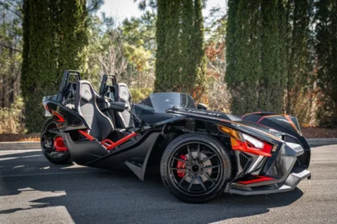More photos of 2020 Polaris Slingshot R at Gravity Autos Duluth, GA