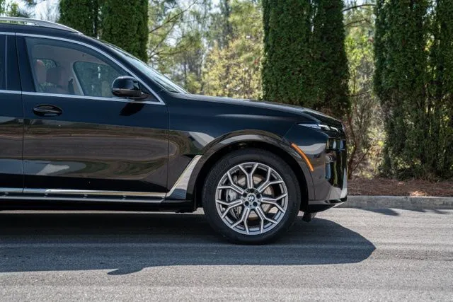 BMW X7 photo 14