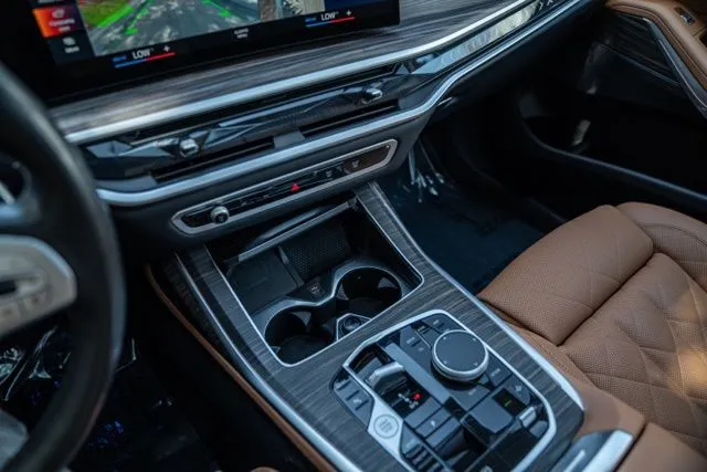 BMW X7 photo 37
